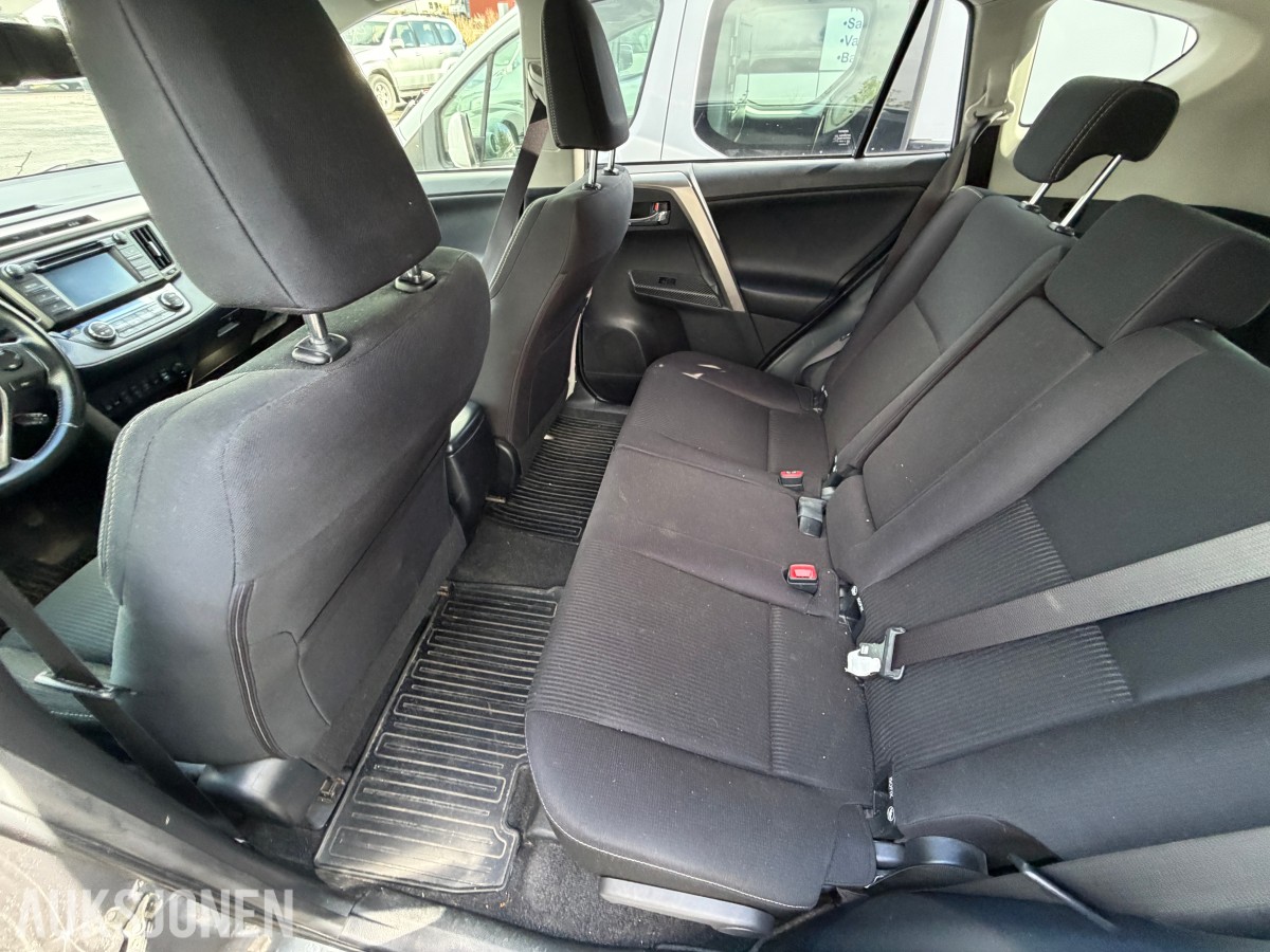 2015 Toyota RAV4 2.0-152 4WD / Servicehistorikk / Hengerfeste / Automat
