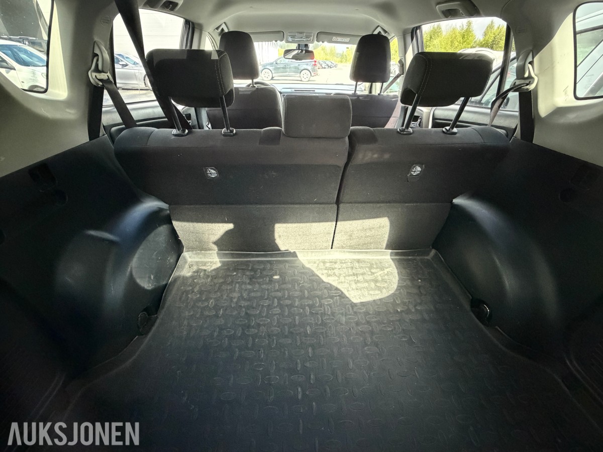 2015 Toyota RAV4 2.0-152 4WD / Servicehistorikk / Hengerfeste / Automat