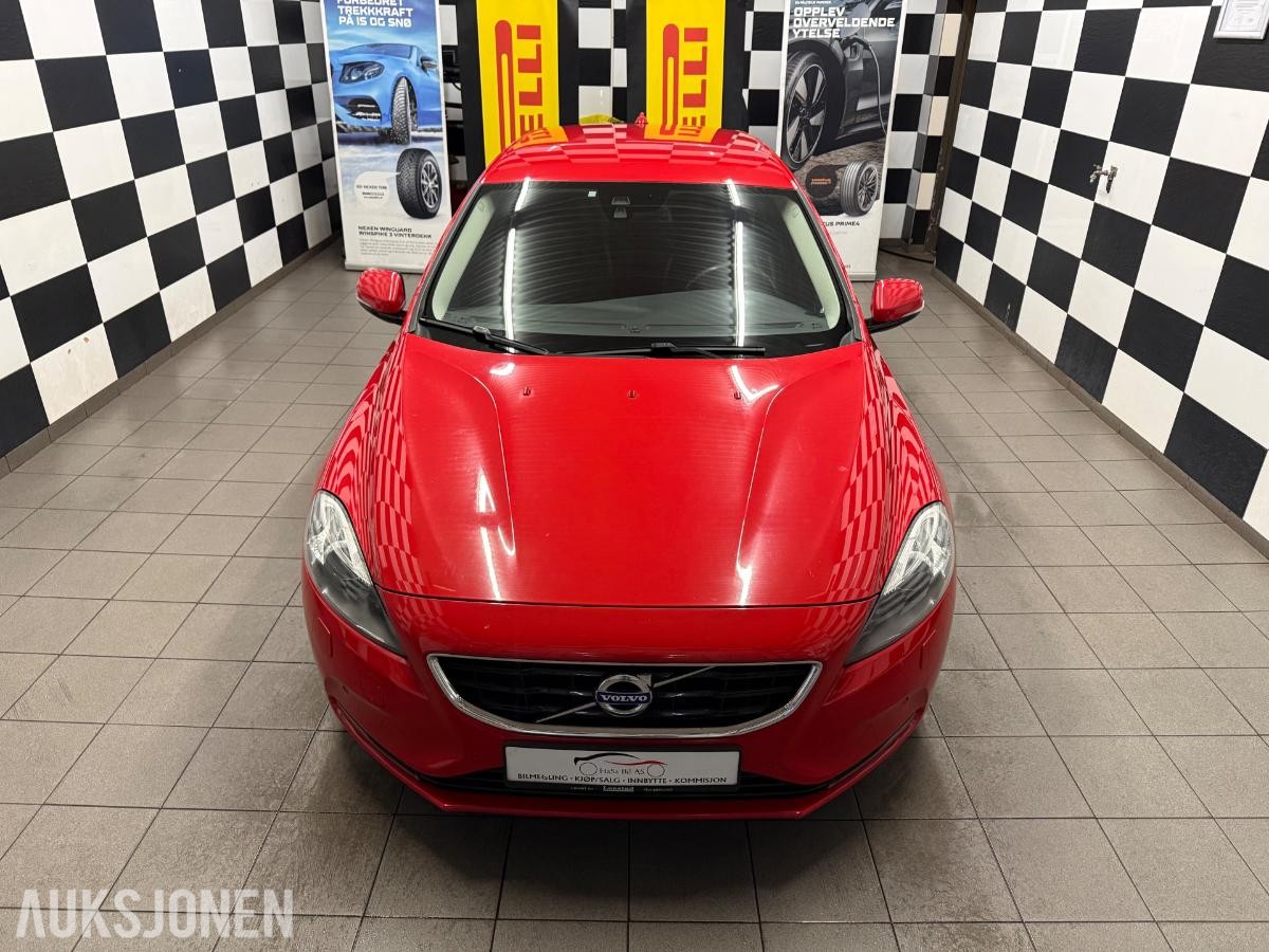 2013 Volvo V40, D2*114HK*MYE UTSTYR*NORSK*1-EIER*NY SERVICE+EU*, 137000km