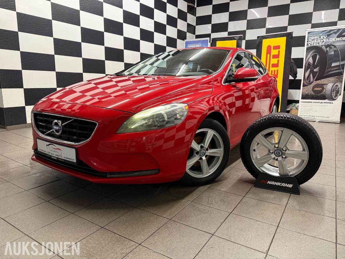 2013 Volvo V40, D2*114HK*MYE UTSTYR*NORSK*1-EIER*NY SERVICE+EU*, 137000km