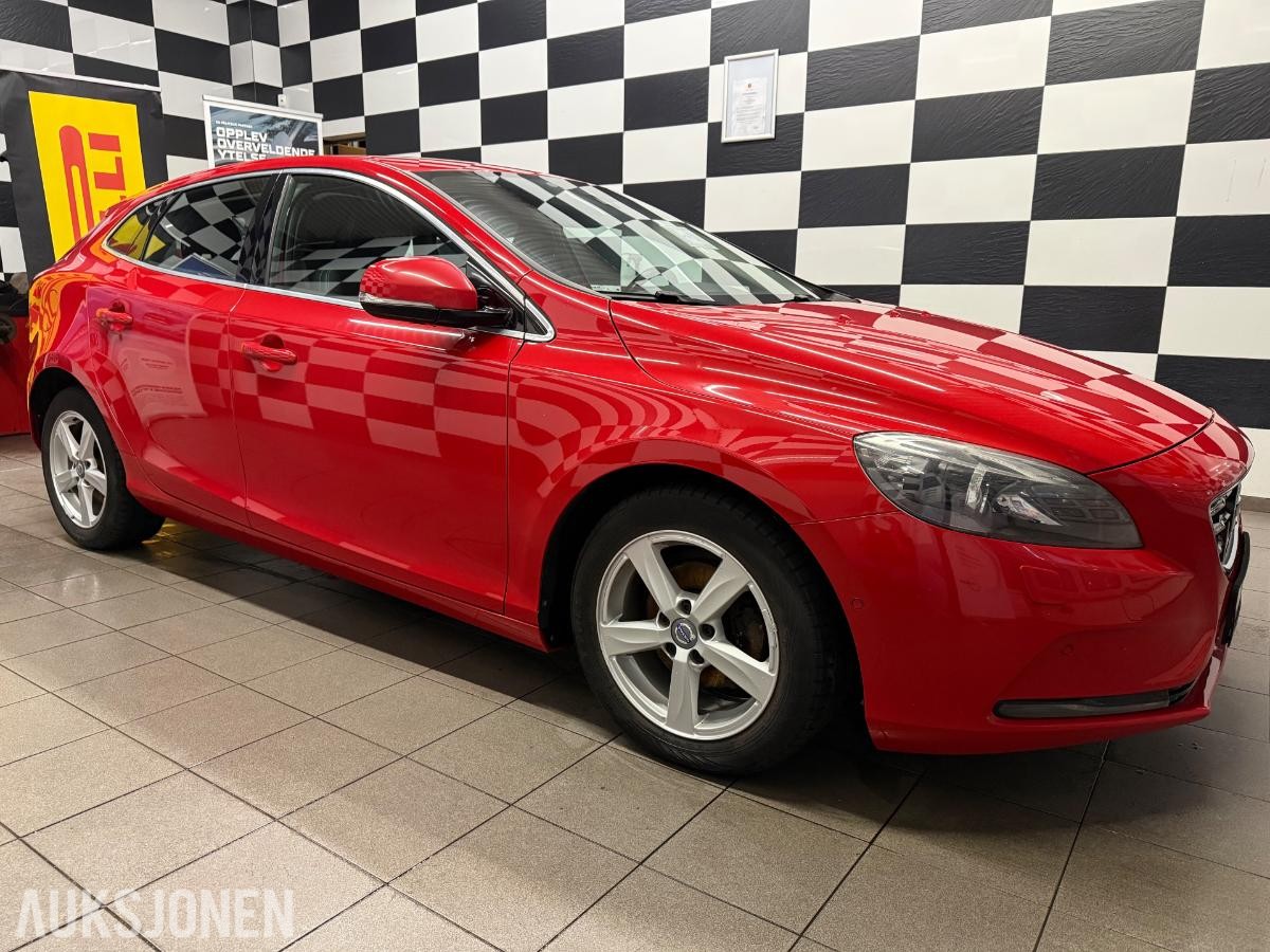 2013 Volvo V40, D2*114HK*MYE UTSTYR*NORSK*1-EIER*NY SERVICE+EU*, 137000km