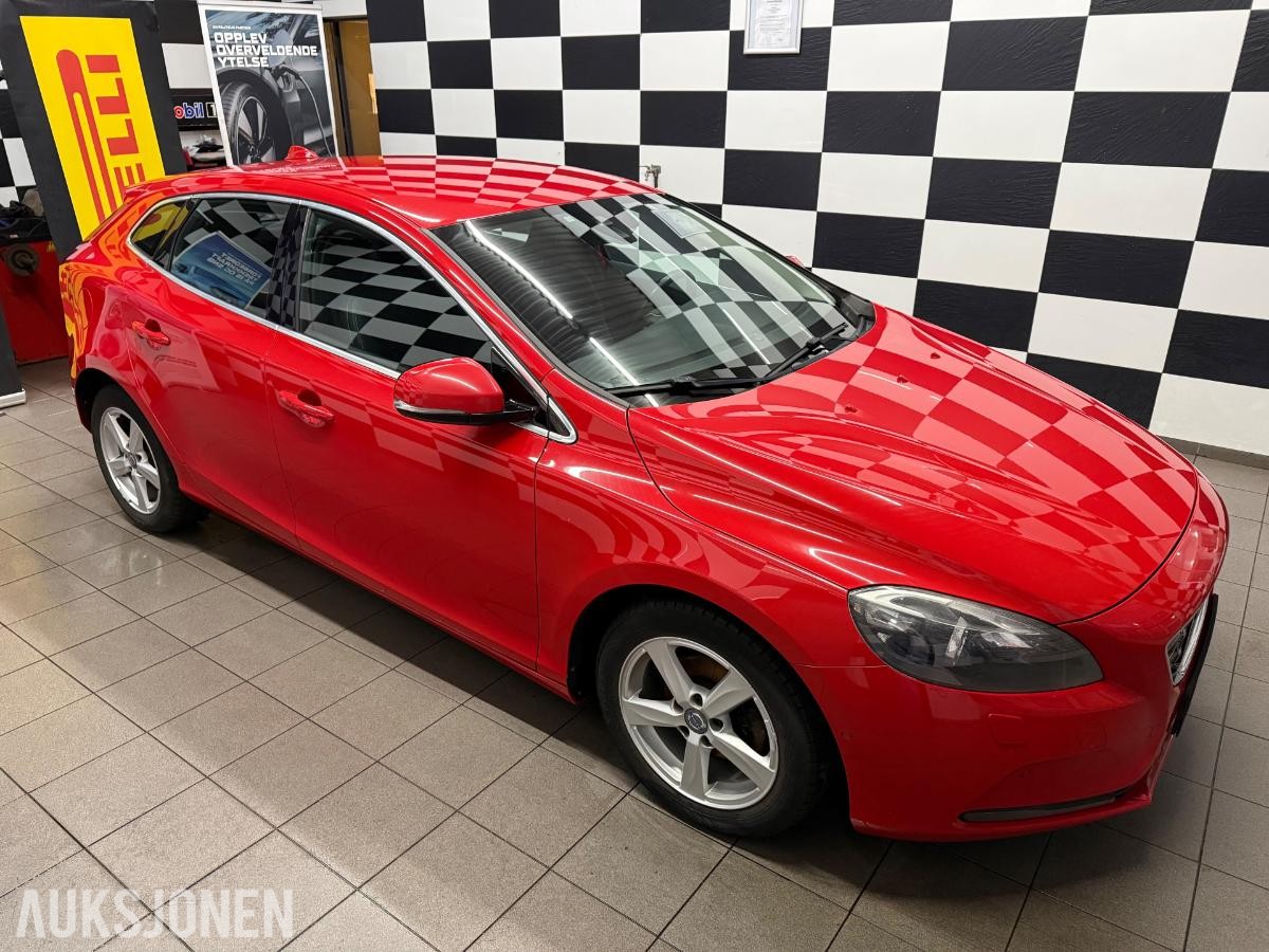 2013 Volvo V40, D2*114HK*MYE UTSTYR*NORSK*1-EIER*NY SERVICE+EU*, 137000km