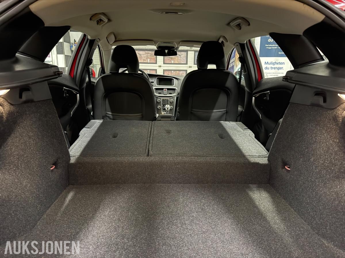 2013 Volvo V40, D2*114HK*MYE UTSTYR*NORSK*1-EIER*NY SERVICE+EU*, 137000km