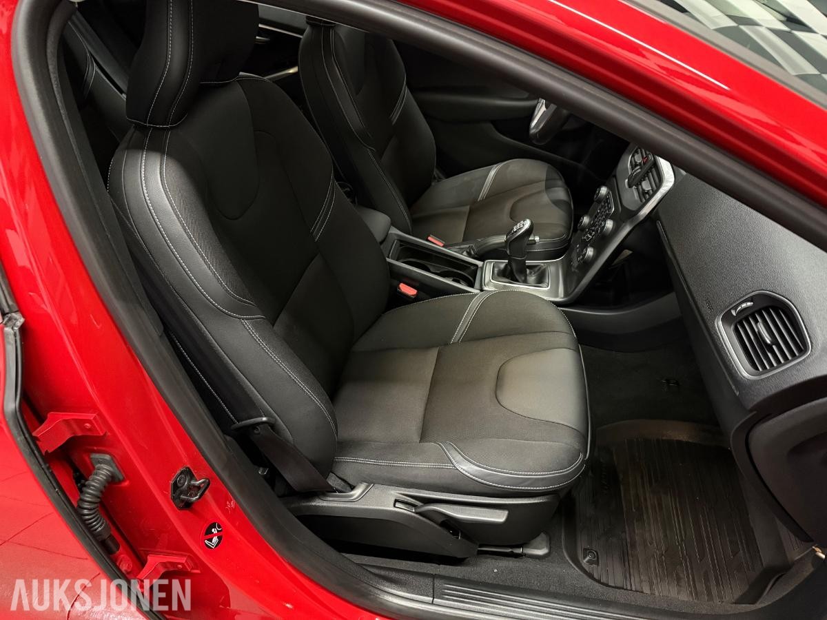 2013 Volvo V40, D2*114HK*MYE UTSTYR*NORSK*1-EIER*NY SERVICE+EU*, 137000km