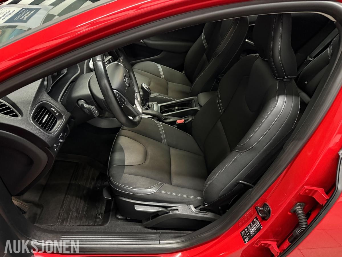 2013 Volvo V40, D2*114HK*MYE UTSTYR*NORSK*1-EIER*NY SERVICE+EU*, 137000km