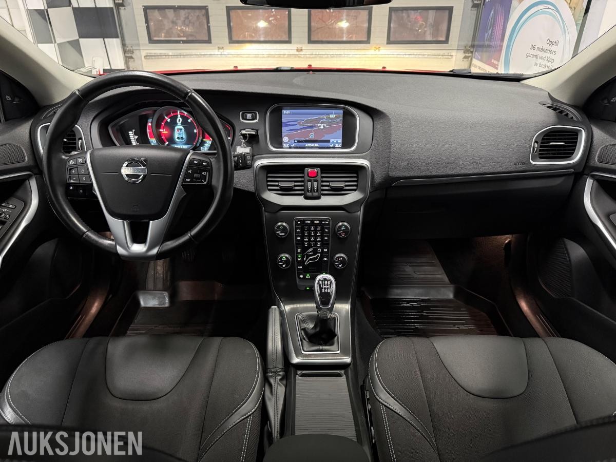 2013 Volvo V40, D2*114HK*MYE UTSTYR*NORSK*1-EIER*NY SERVICE+EU*, 137000km