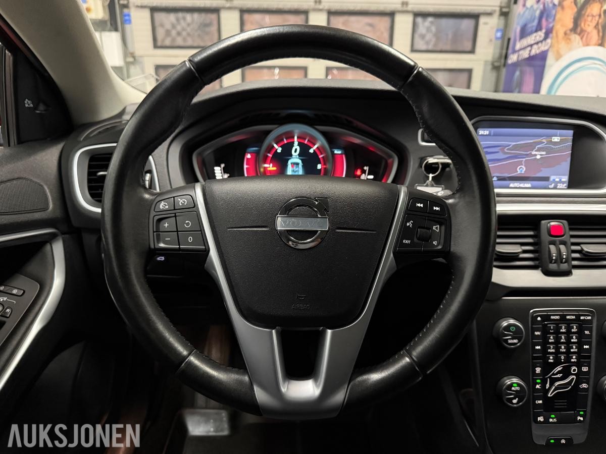 2013 Volvo V40, D2*114HK*MYE UTSTYR*NORSK*1-EIER*NY SERVICE+EU*, 137000km