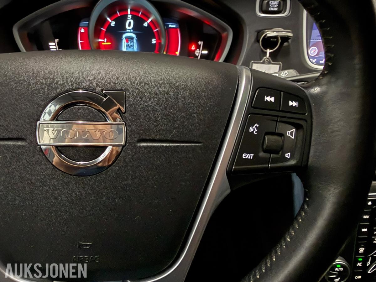 2013 Volvo V40, D2*114HK*MYE UTSTYR*NORSK*1-EIER*NY SERVICE+EU*, 137000km