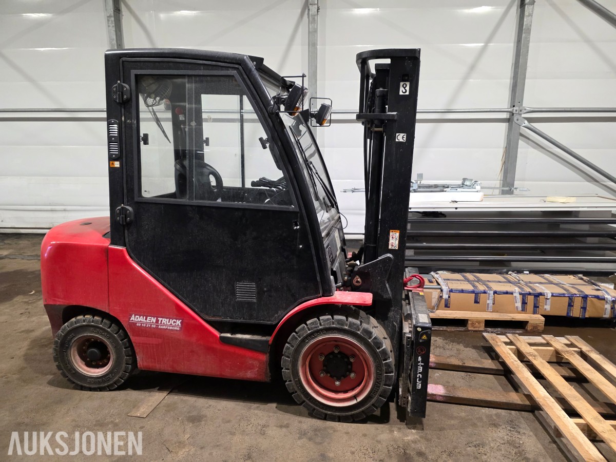 2014 Hangcha CPCD30 dieseltruck 3 tonn kun 1072 timer