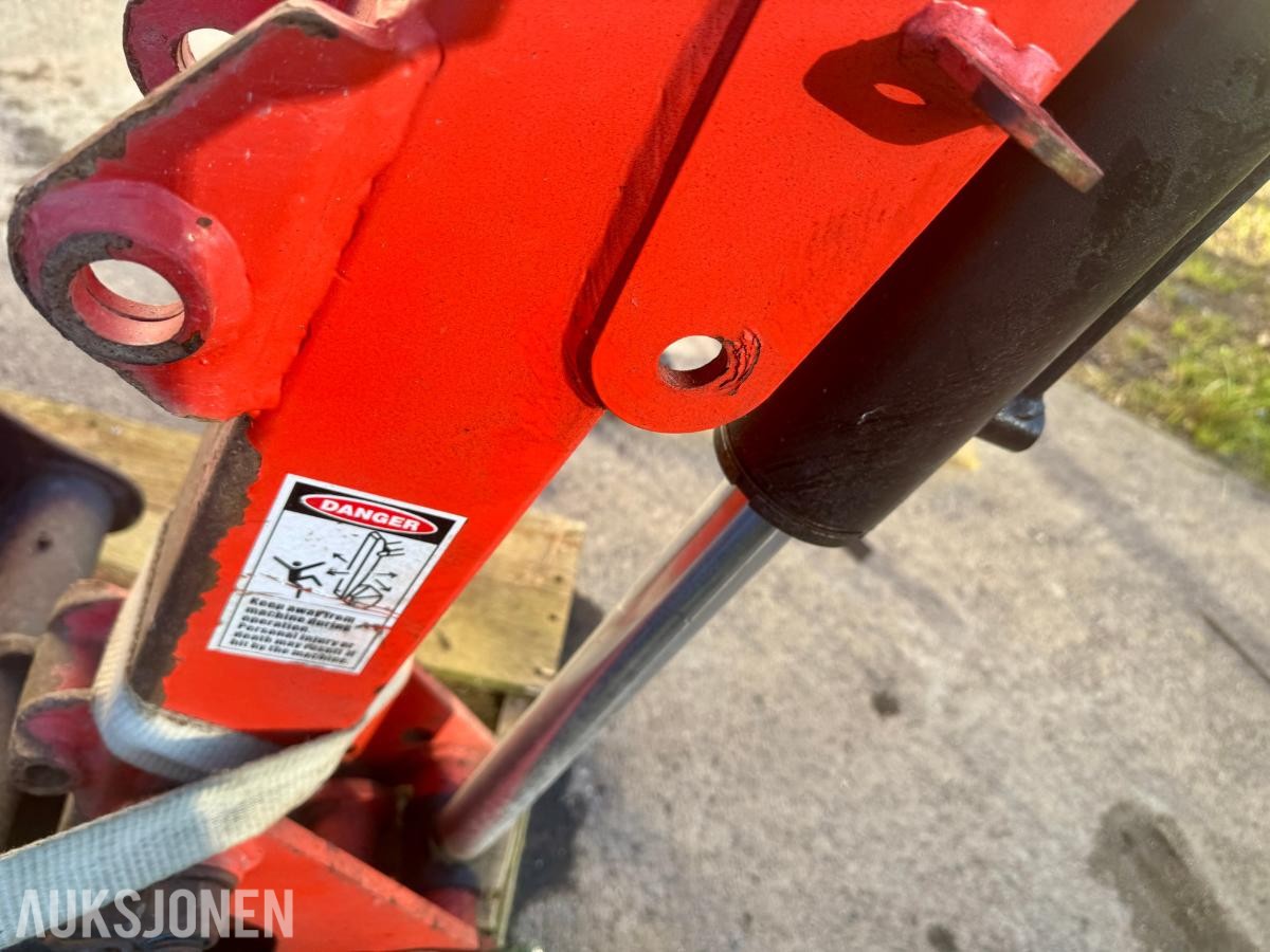 2018 Wee BHM225 hydraulisk graveaggregat for traktor