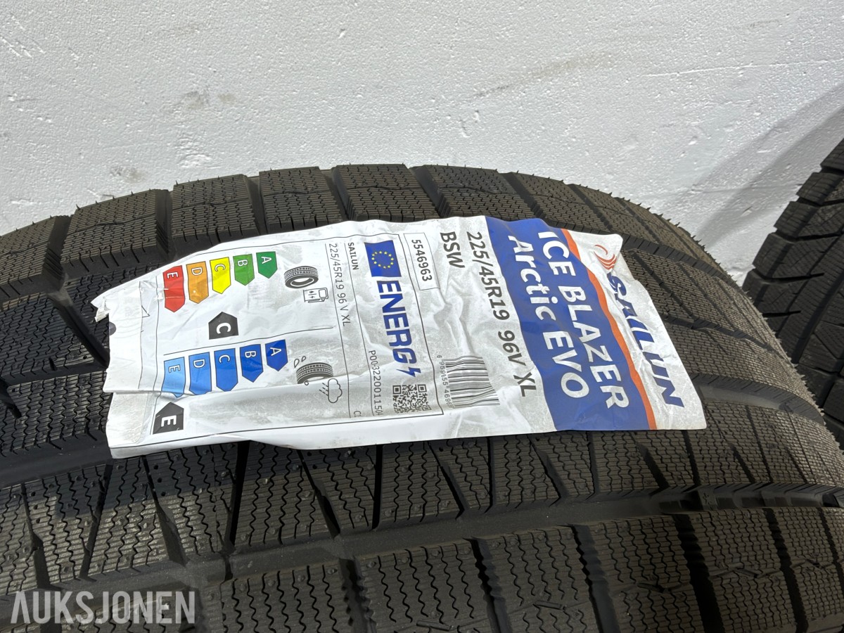 2025 Sailun Ice Blazer Arctic EVO