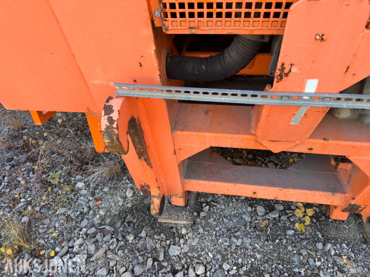 1998 Øveraasen UTV 400 Snøfres - 6 350 kg