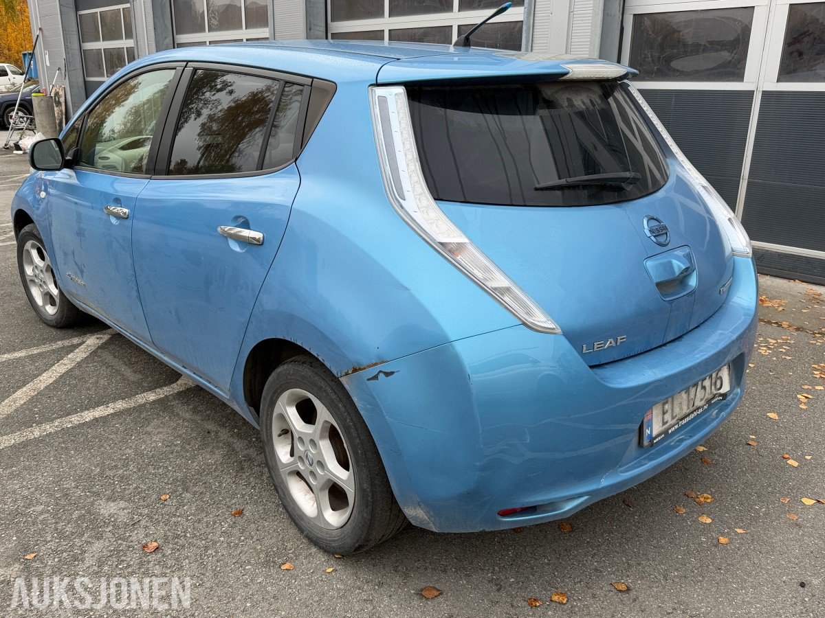 2012 Nissan LEAF / Ryggekamera
