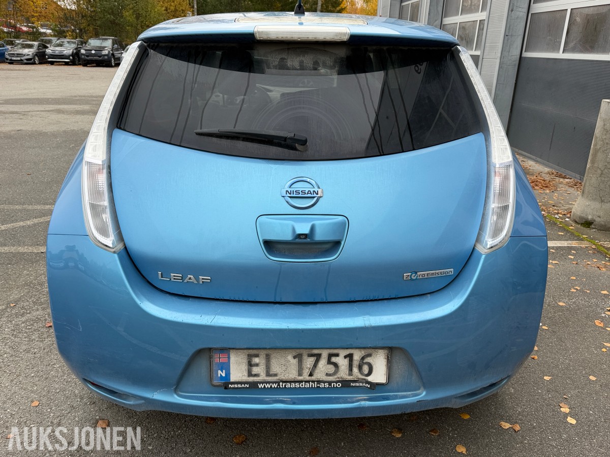 2012 Nissan LEAF / Ryggekamera