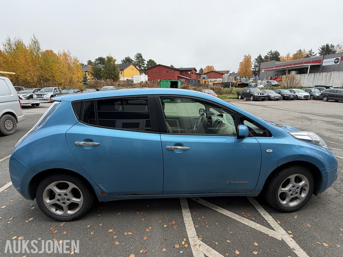 2012 Nissan LEAF / Ryggekamera