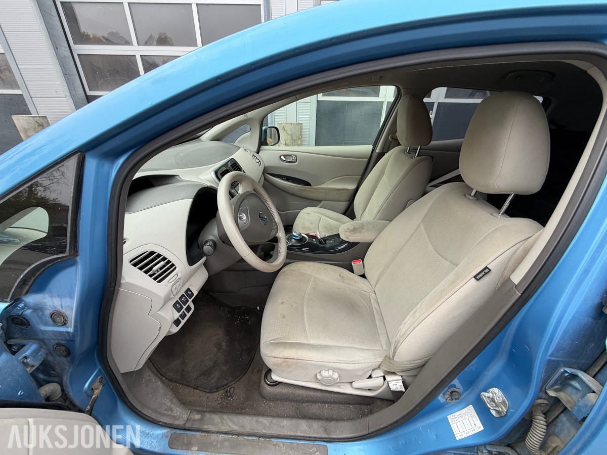 2012 Nissan LEAF / Ryggekamera