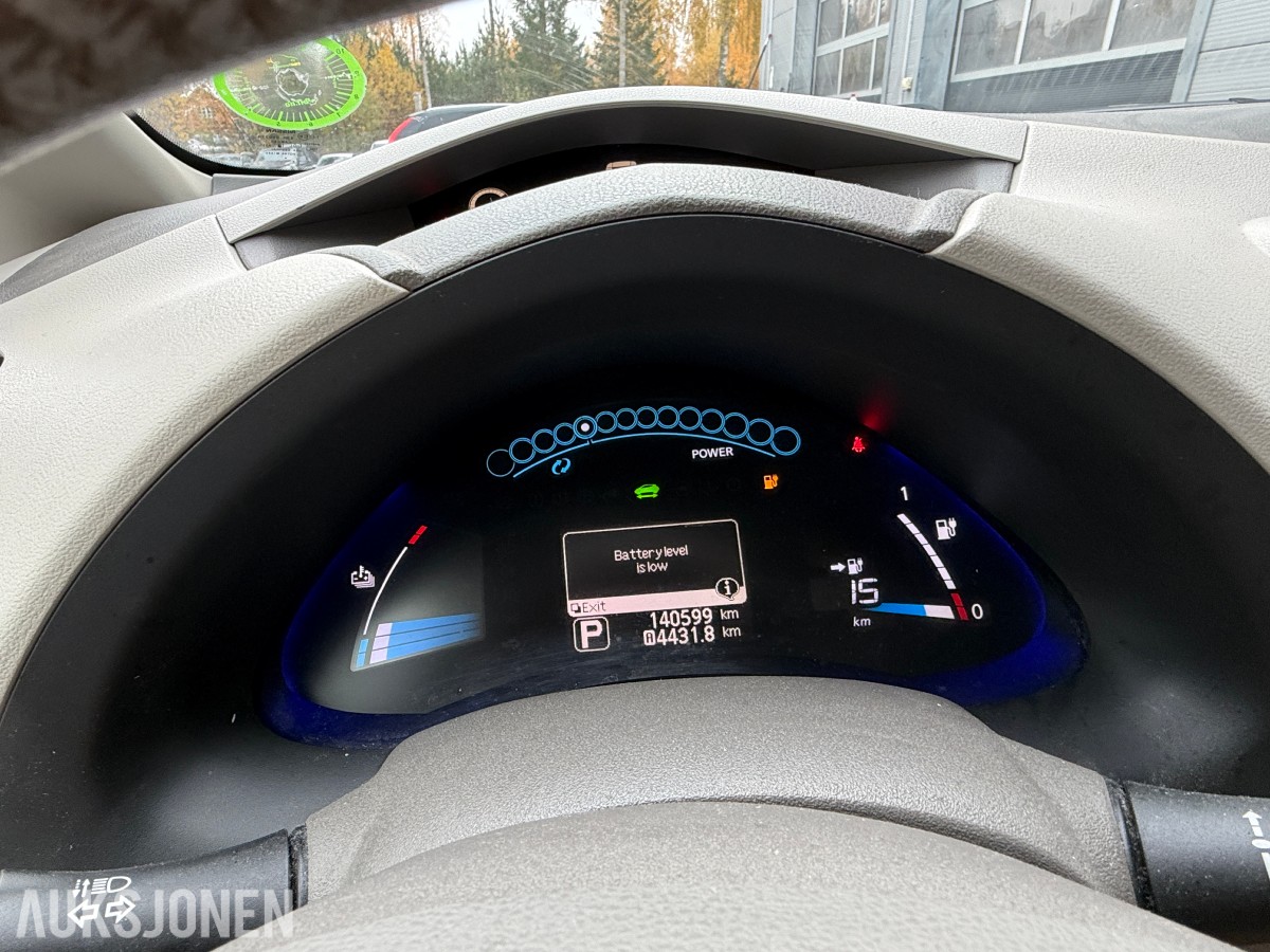 2012 Nissan LEAF / Ryggekamera