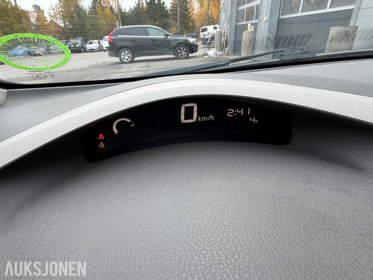 2012 Nissan LEAF / Ryggekamera