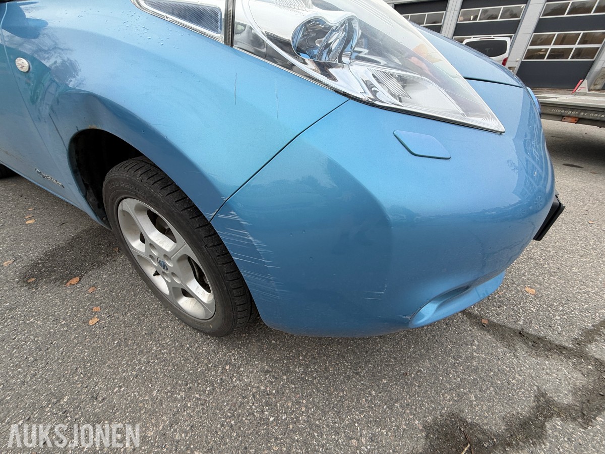 2012 Nissan LEAF / Ryggekamera