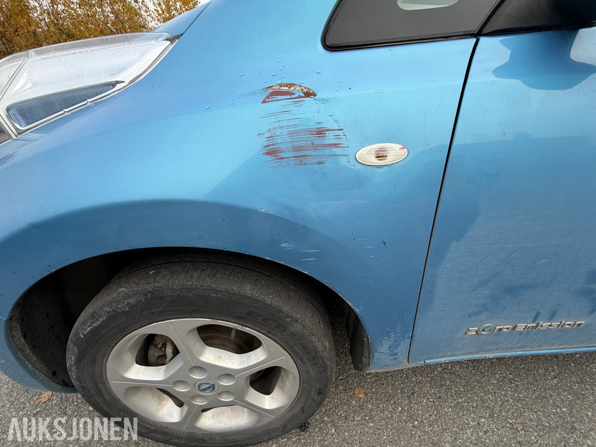 2012 Nissan LEAF / Ryggekamera