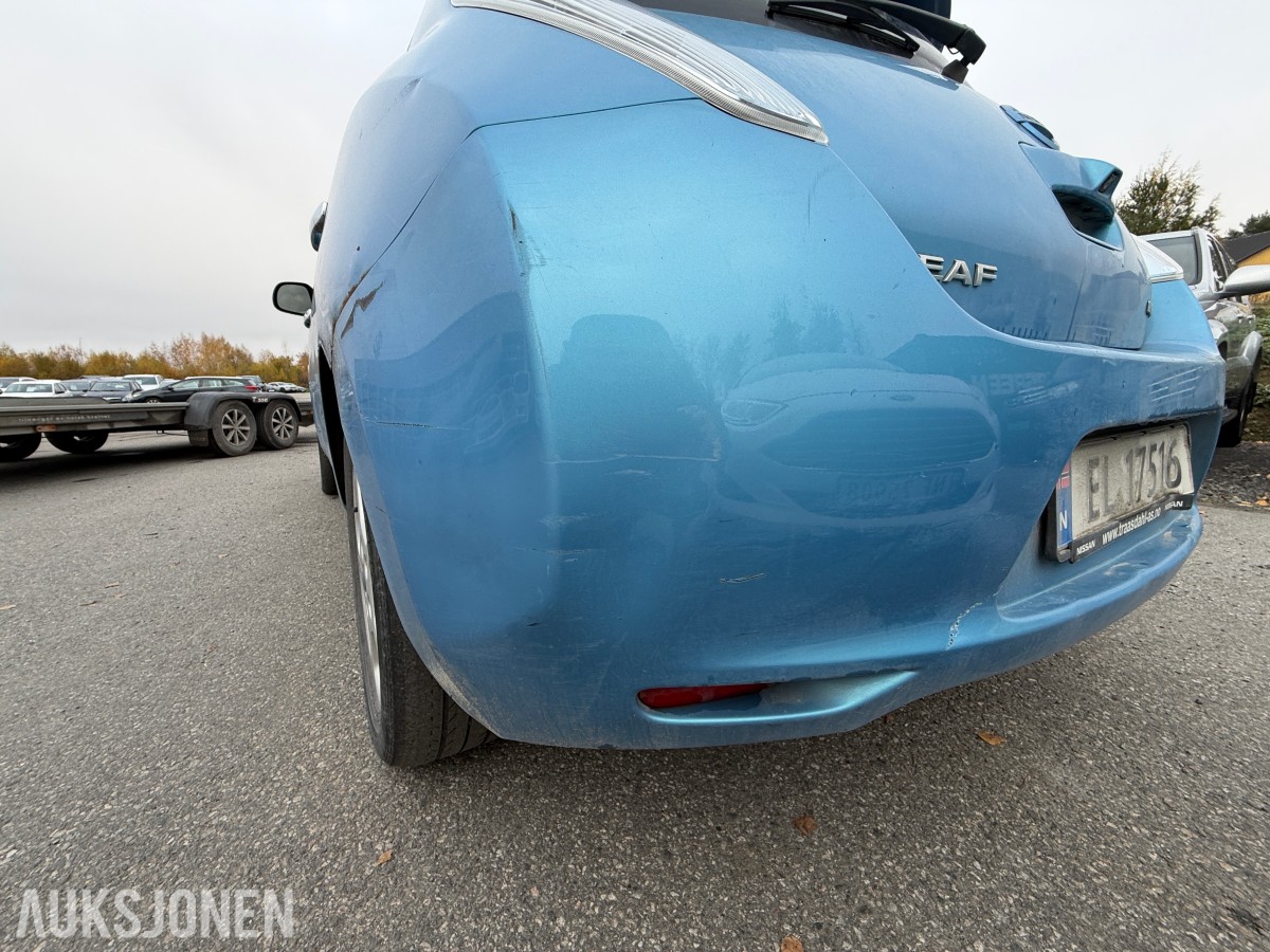 2012 Nissan LEAF / Ryggekamera