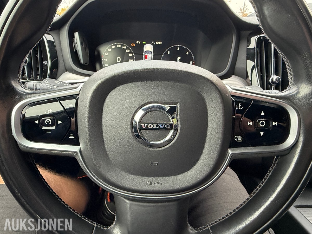 2020 Volvo V60 Cross Country D4 190hk AWD / Automat / El.bakluke / R.kamera