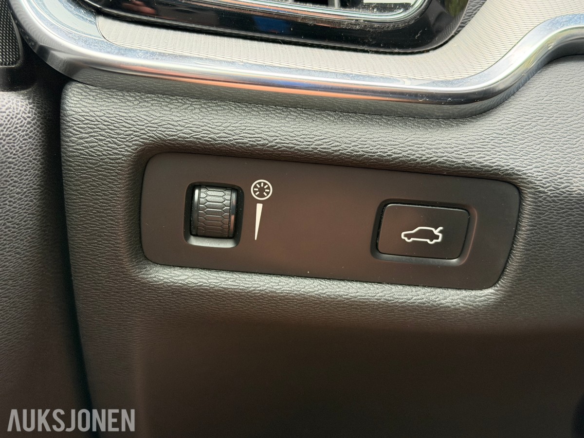2020 Volvo V60 Cross Country D4 190hk AWD / Automat / El.bakluke / R.kamera