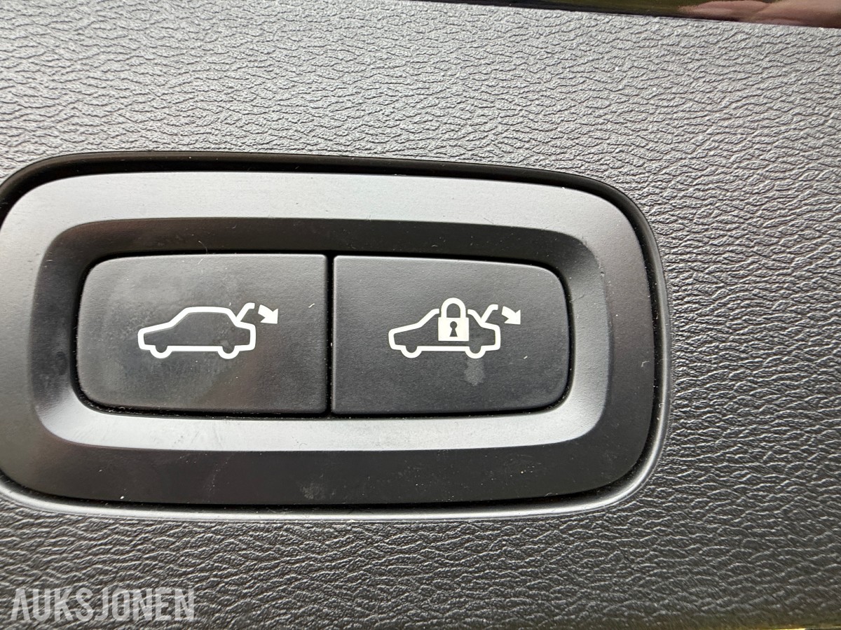 2020 Volvo V60 Cross Country D4 190hk AWD / Automat / El.bakluke / R.kamera