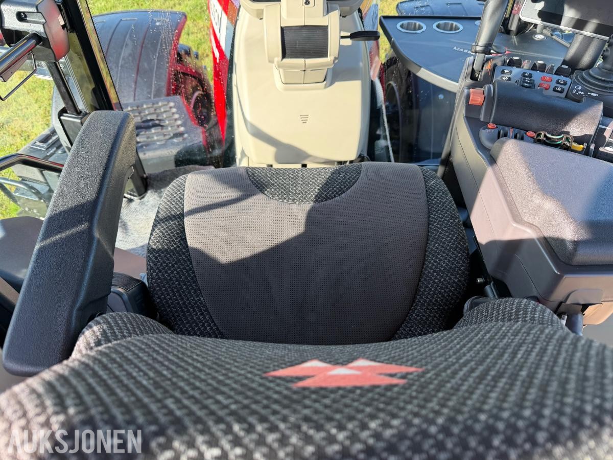2020 Massey Ferguson 8735
