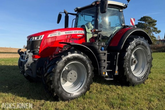 2020 Massey Ferguson 8735