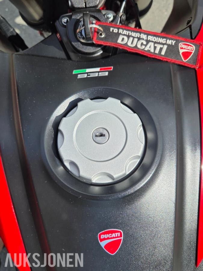 2018 Ducati Hypermotard 939