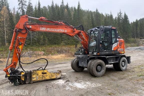 2023 Hitachi 135W Hjulmaskin m/skjær-tiltrotator og Tilhenger