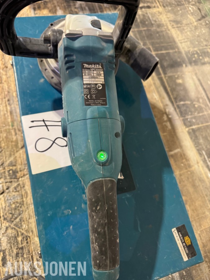 H8 MAKITA BETONGSLIPEMASKIN
