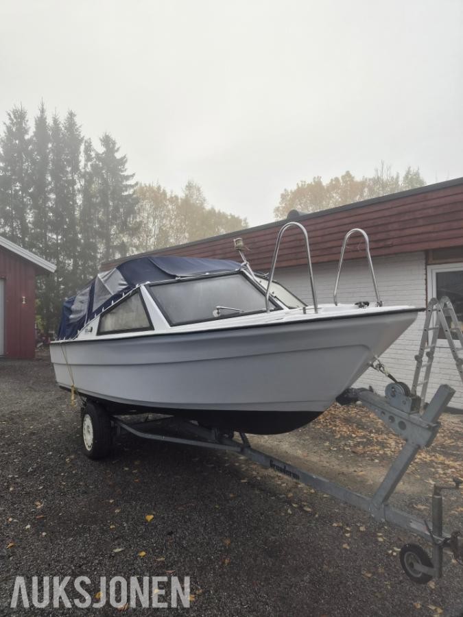 1978 Mørebas 6400 DL – Mercury 115 EFI og henger