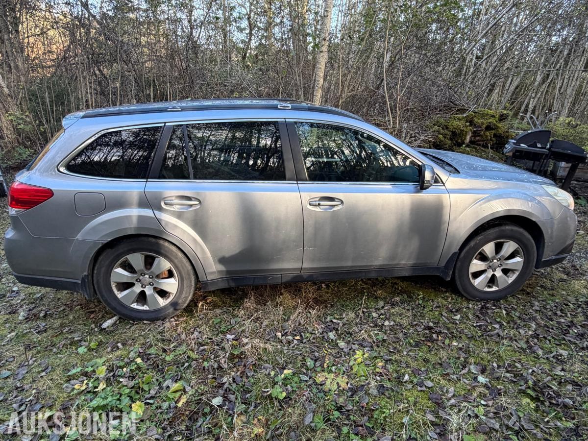 2010 Subaru Legacy, LEGACY 2.0-150 D AWD, 257100km