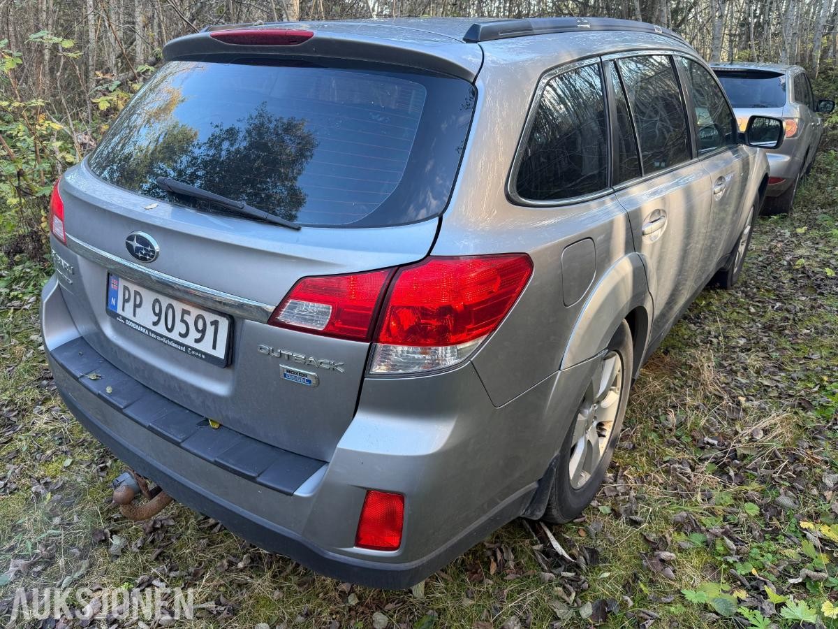2010 Subaru Legacy, LEGACY 2.0-150 D AWD, 257100km
