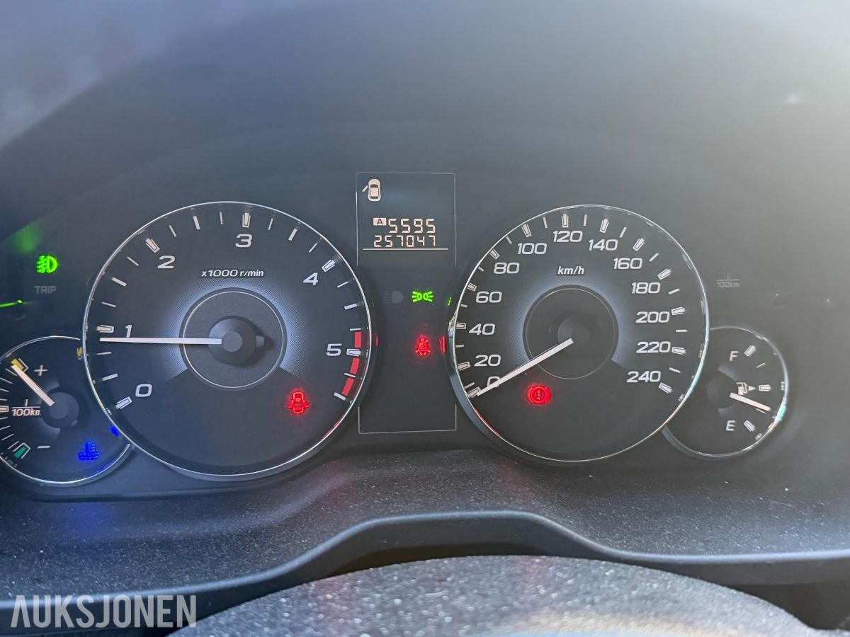 2010 Subaru Legacy, LEGACY 2.0-150 D AWD, 257100km