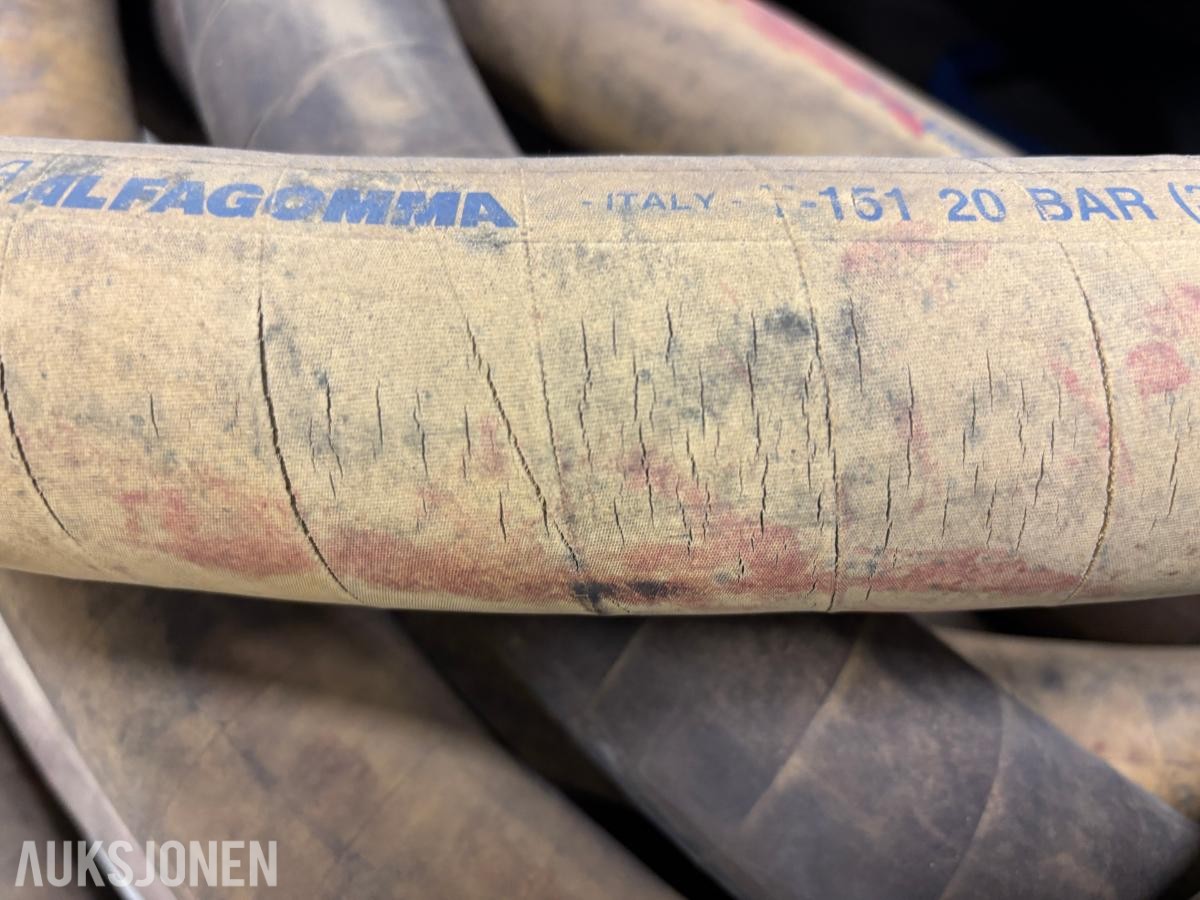 3 paller med utstyr 300bar luftslange, Jetchisel nålepikkere, luftverktøy og sveisetråd