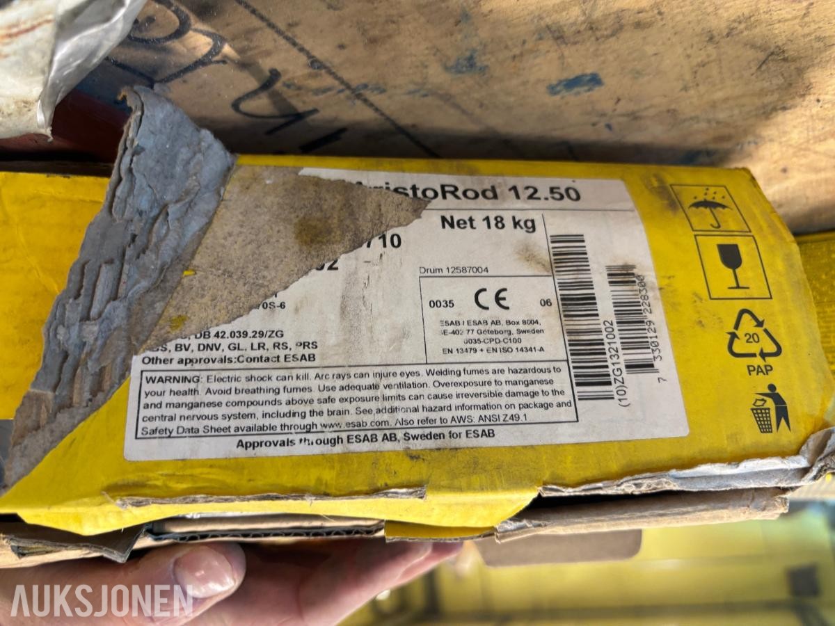 3 paller med utstyr 300bar luftslange, Jetchisel nålepikkere, luftverktøy og sveisetråd