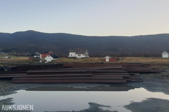 2015 Flat-Spunt nåler 115 Stk. Stål 1m brede og 8-9m lengde