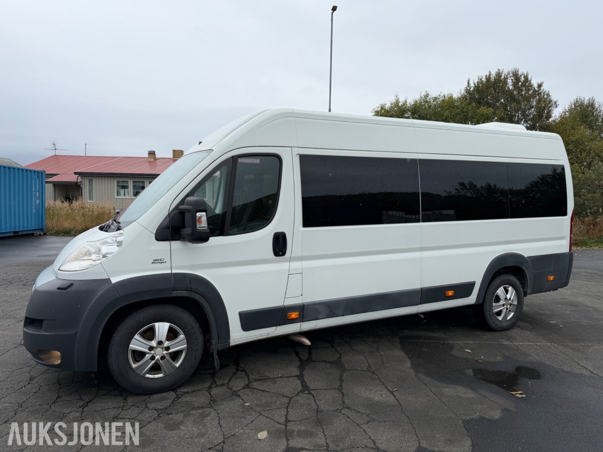 2014 Fiat Ducato 17-seters minibuss – reparasjonsobjekt