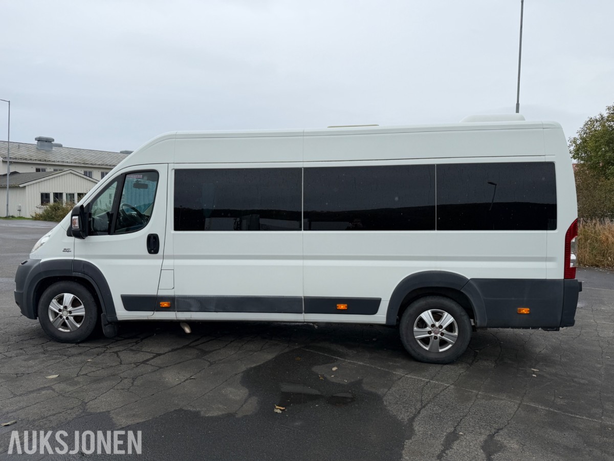 2014 Fiat Ducato 17-seters minibuss – reparasjonsobjekt