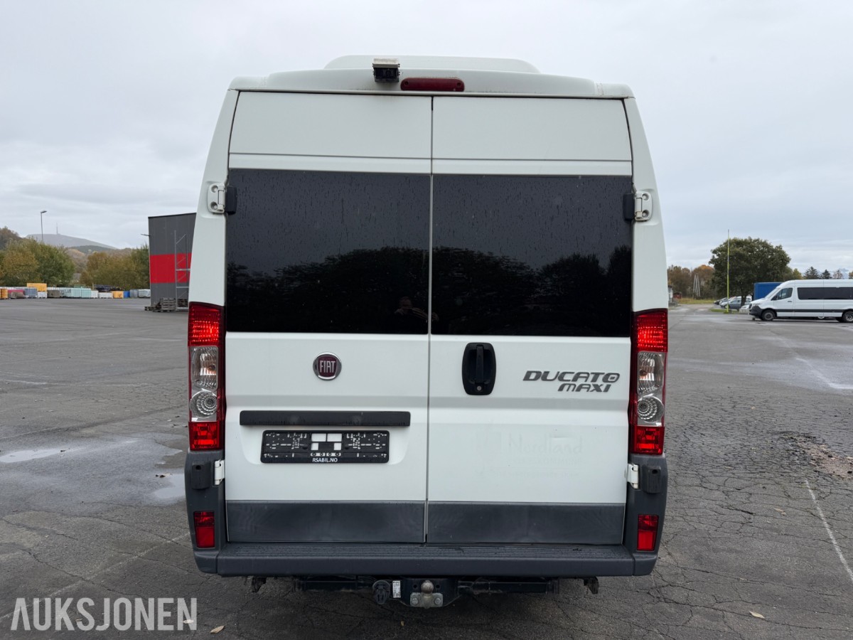 2014 Fiat Ducato 17-seters minibuss – reparasjonsobjekt