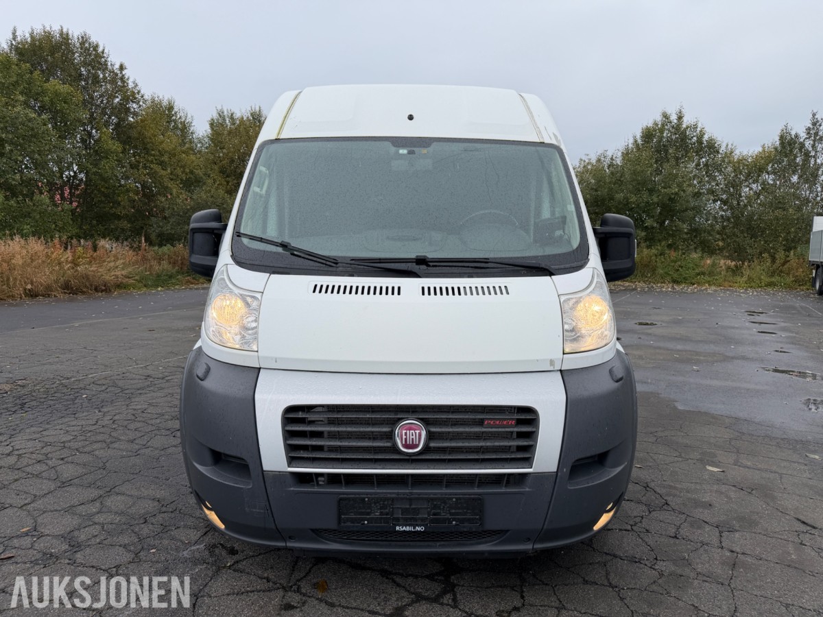 2014 Fiat Ducato 17-seters minibuss – reparasjonsobjekt