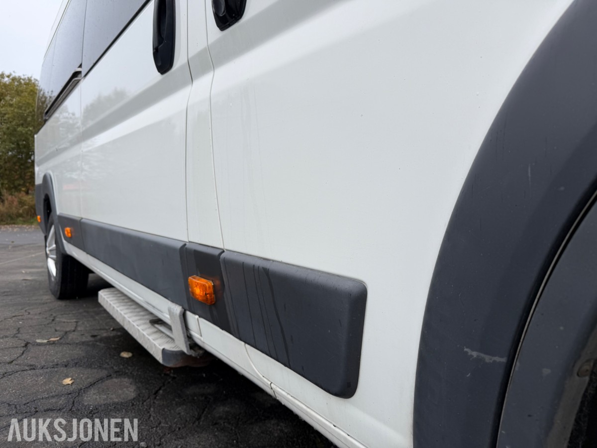 2014 Fiat Ducato 17-seters minibuss – reparasjonsobjekt