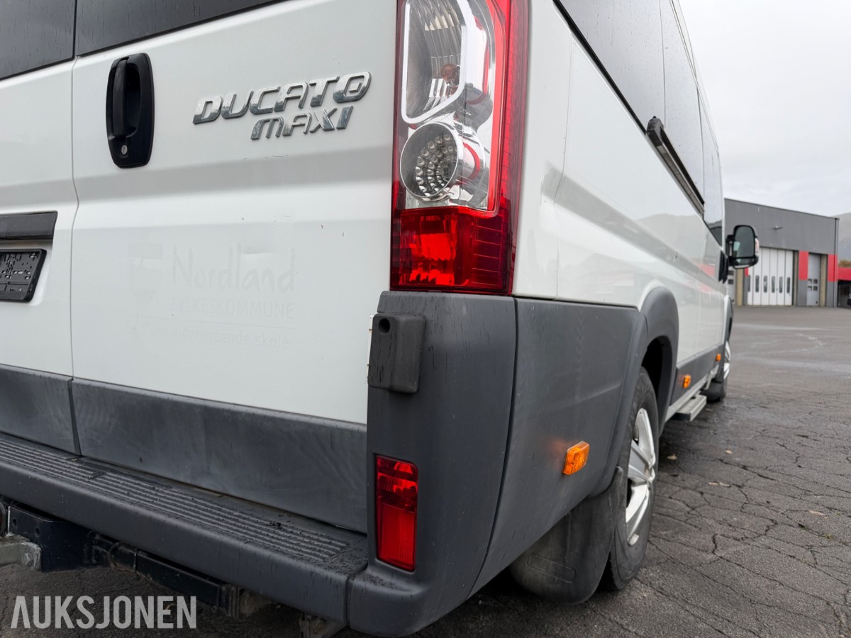2014 Fiat Ducato 17-seters minibuss – reparasjonsobjekt