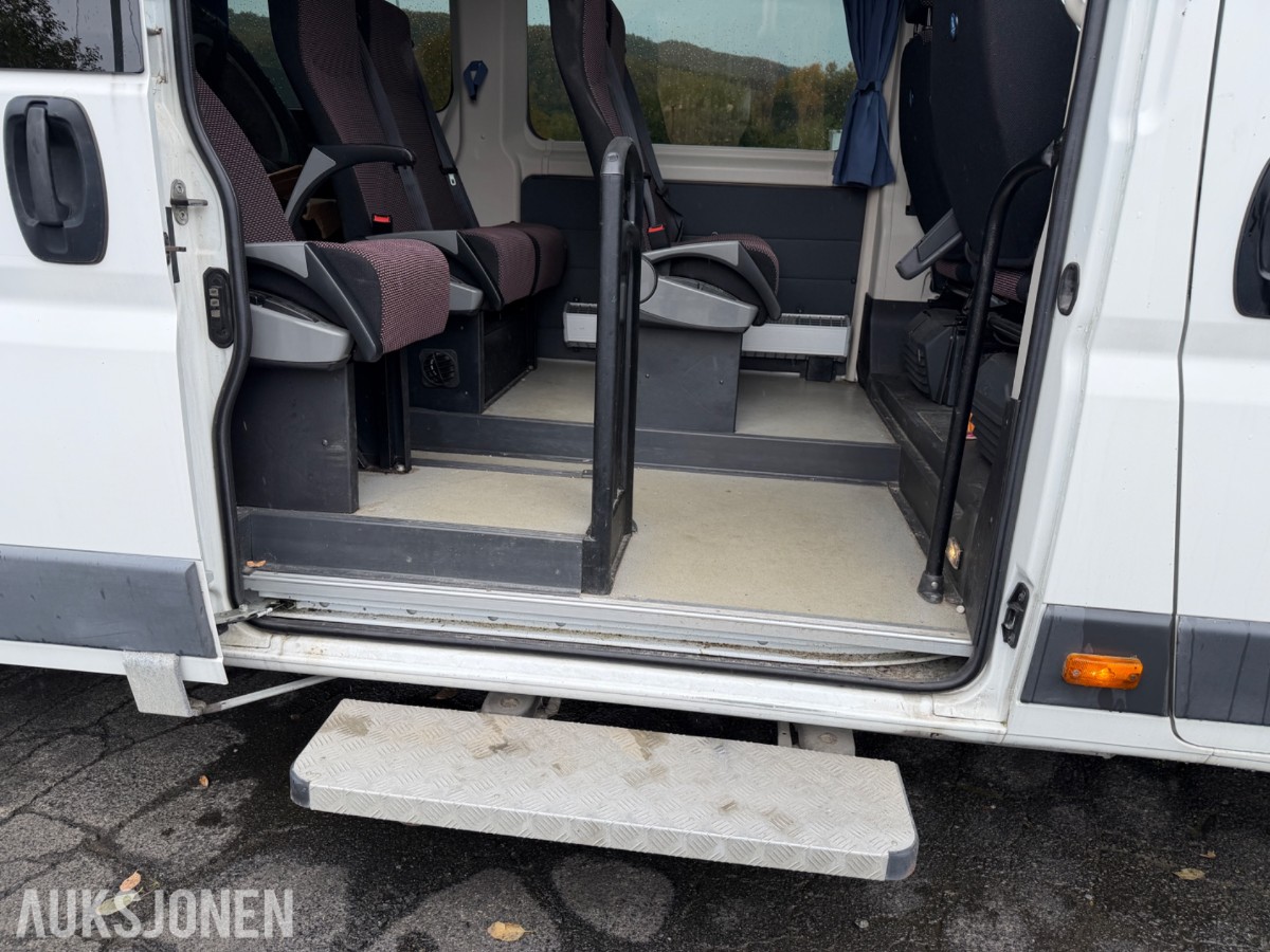 2014 Fiat Ducato 17-seters minibuss – reparasjonsobjekt