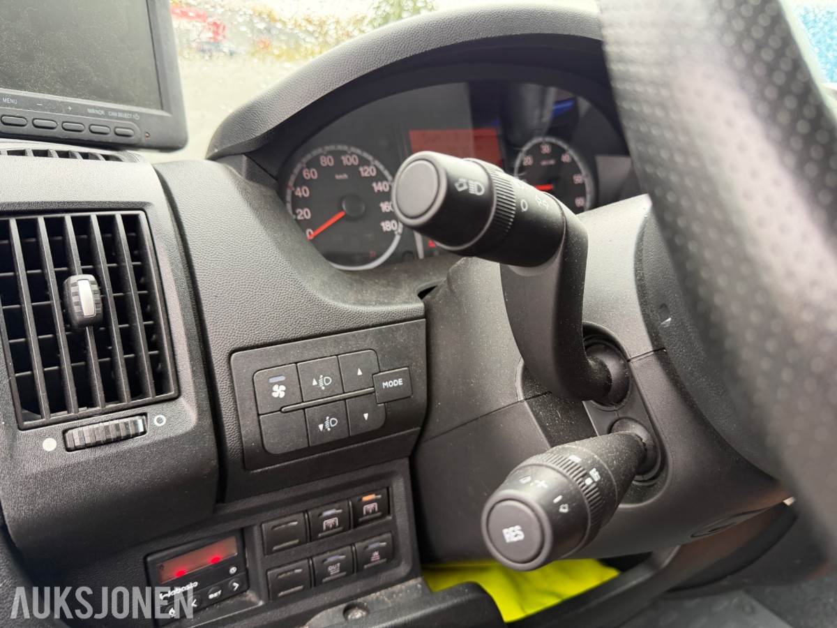 2014 Fiat Ducato 17-seters minibuss – reparasjonsobjekt