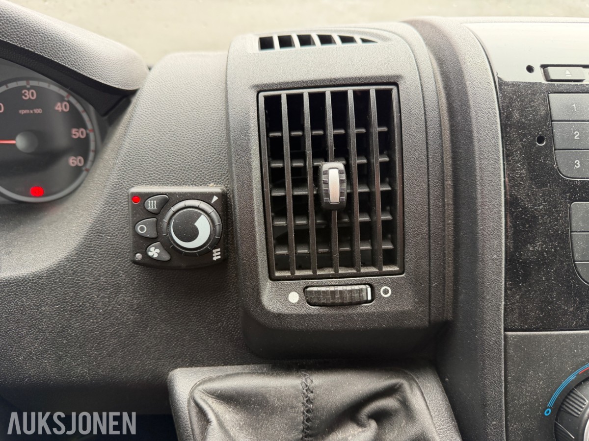 2014 Fiat Ducato 17-seters minibuss – reparasjonsobjekt