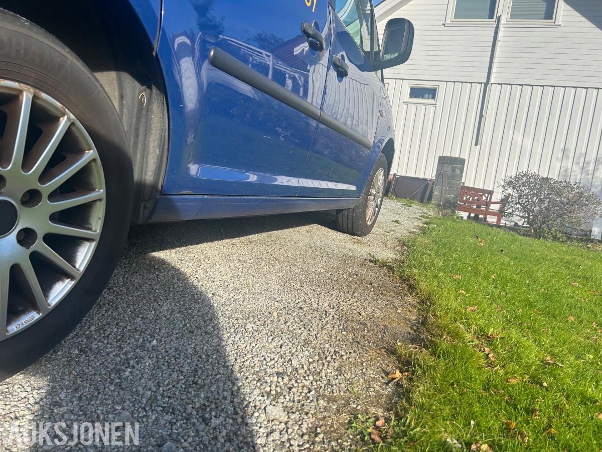 2008 Volkswagen Caddy 1.9 TDI 105hk Hengerfeste, s+v dekk reparasjonsobjekt